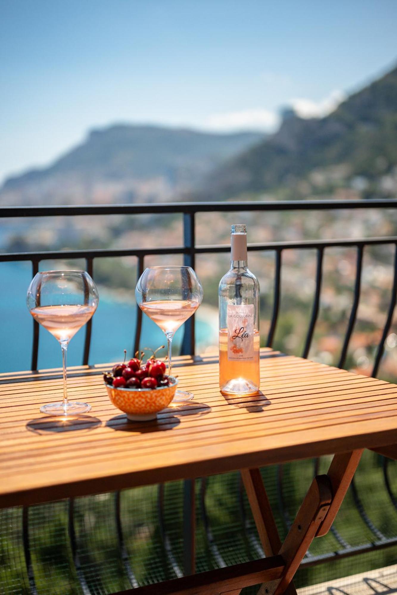 Appartamento Le Coq Gabriel - Parking - Amazing View Roccabruna Esterno foto