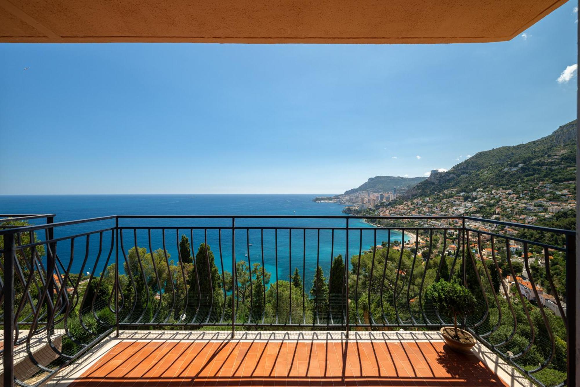 Appartamento Le Coq Gabriel - Parking - Amazing View Roccabruna Esterno foto