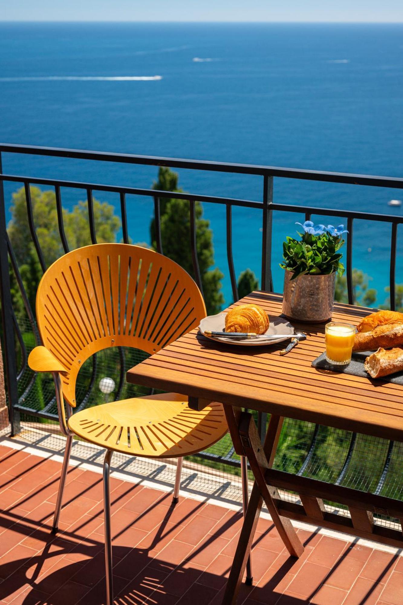 Appartamento Le Coq Gabriel - Parking - Amazing View Roccabruna Esterno foto